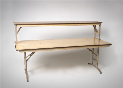 6' Banquet Table With Bar Riser